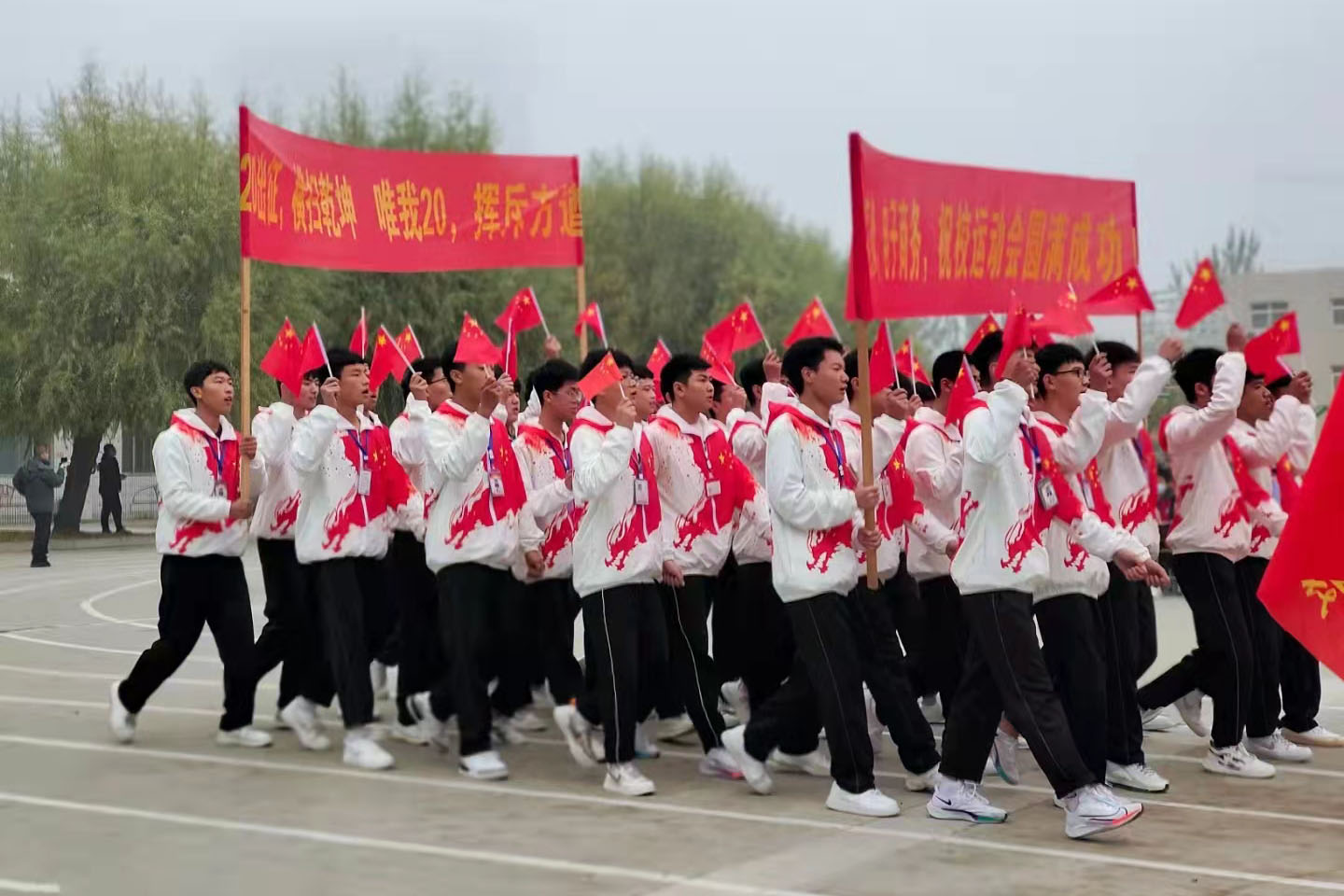 保定萬維科技技工學(xué)校